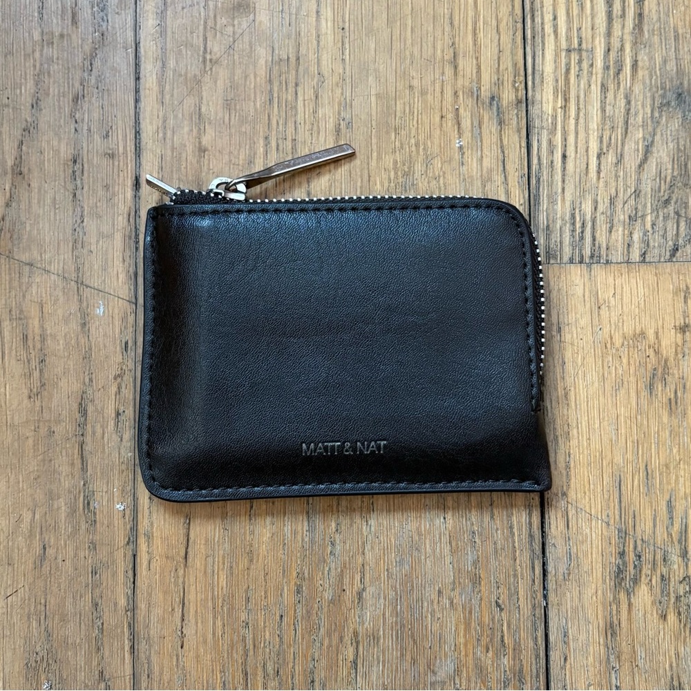 Matt & Nat Small Vegan Zip Around Wallet